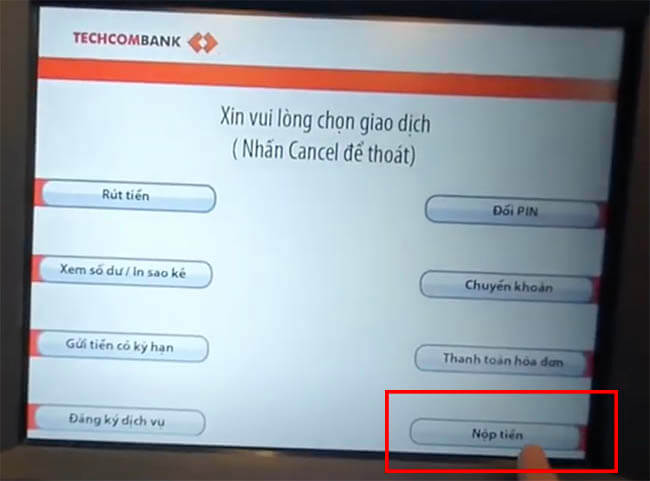 Buoc-2-thuc-hien-viec-nop-tien-vao-tai-khoan-tai-cay-ATM-techcombank.jpg