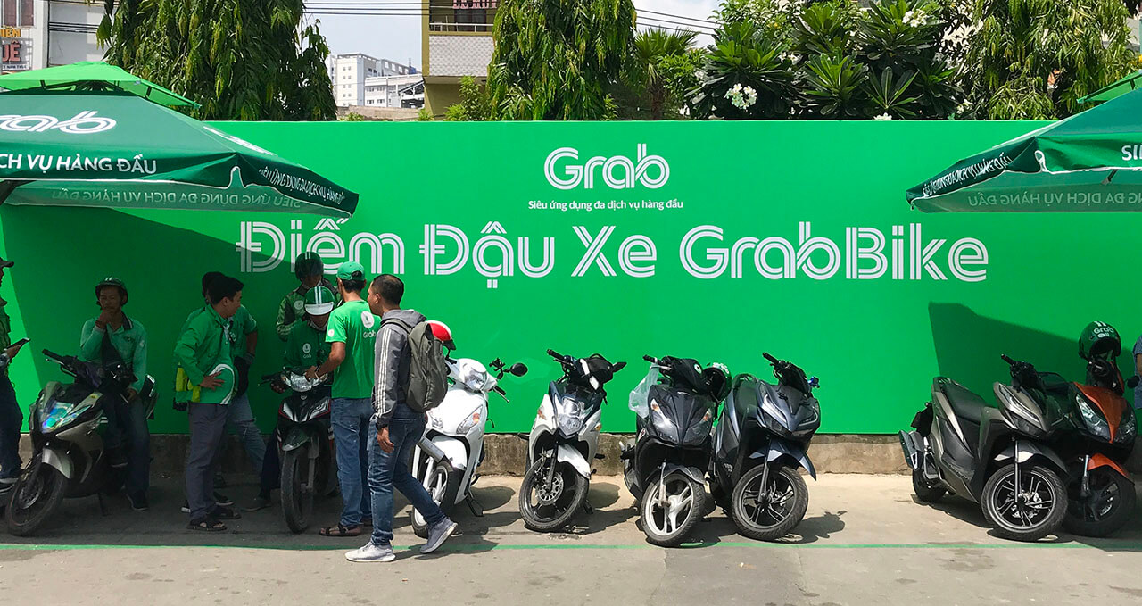 Khu vuc don - tra khach GrabBike-tai-ben-xe-mien-dong.jpg