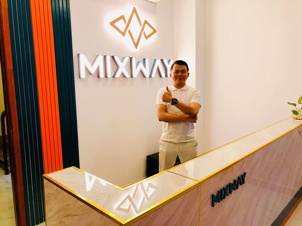 ly-phuong-ngoc-mixway.jpg