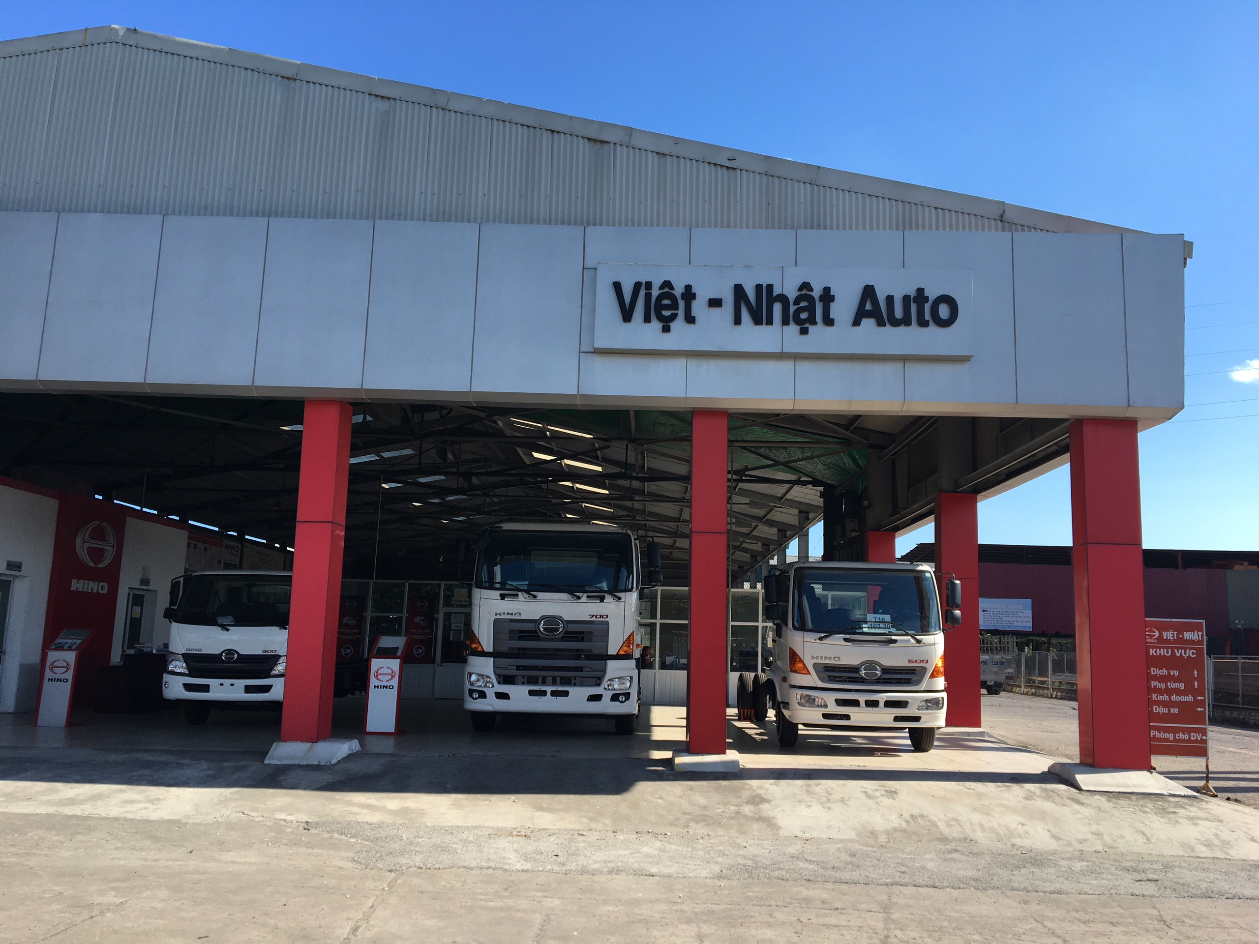 xe-tai-hino-viet-nhat.jpg